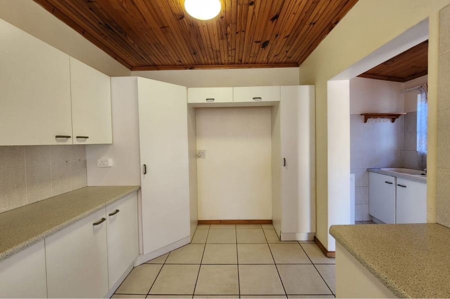 3 Bedroom Property for Sale in Wavecrest Eastern Cape